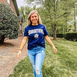 Meet your Posher, Becca